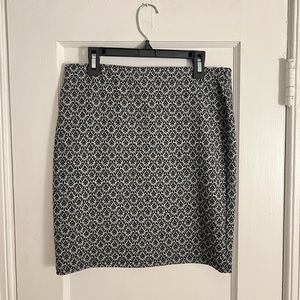 Loft Size S Black and Gray Pencil Skirt Elastic